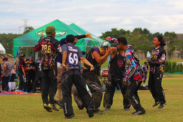 曼聯官宣與高通驍龍達成新球衣主贊助協議！.