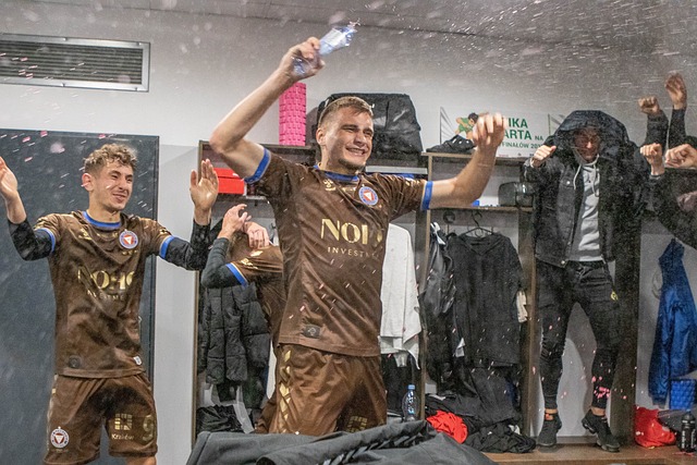 亨德森的轉 亨德森的轉